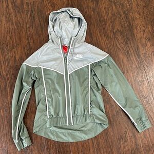 Nike Windbreaker Size XS